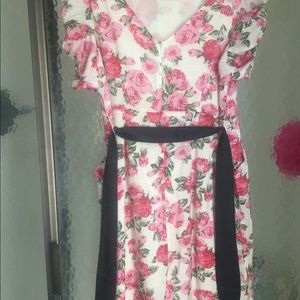 Formal floral dress with pockets